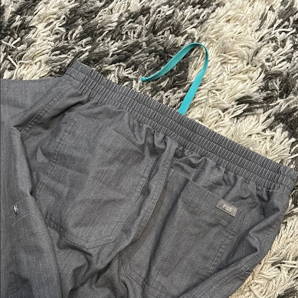 Figs Gray and Blue Sweatpants with Tapered Leg - Picture 5 of 8